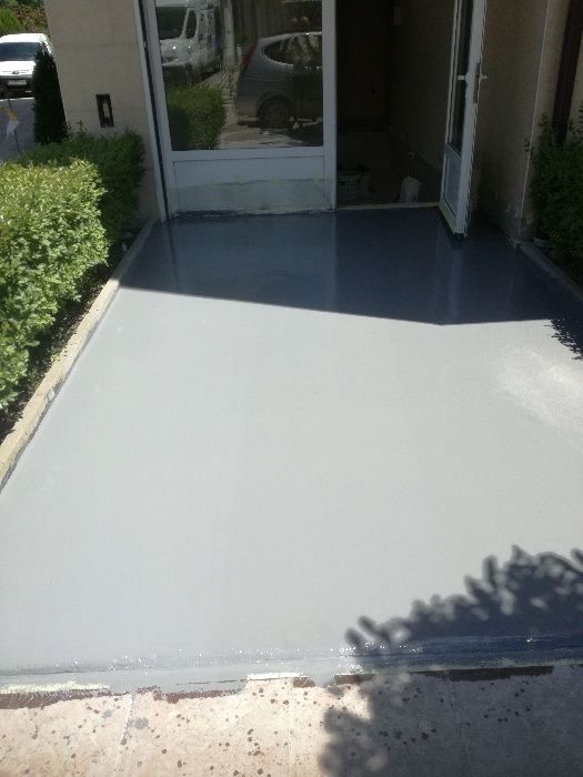 Замазка с машина , замазка върху подово отопление, бетон, саморазливна