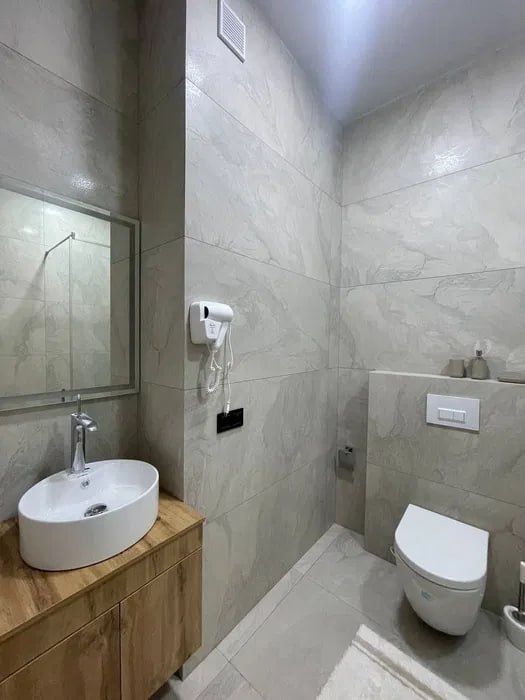 Шикарная квартира в Центре города  3/6/10 Метро Айбека Гранд Мир Цум