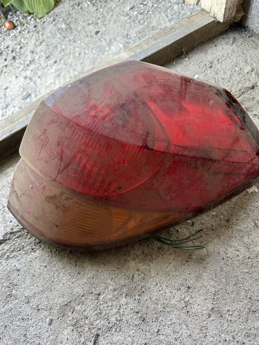 Правая фара.