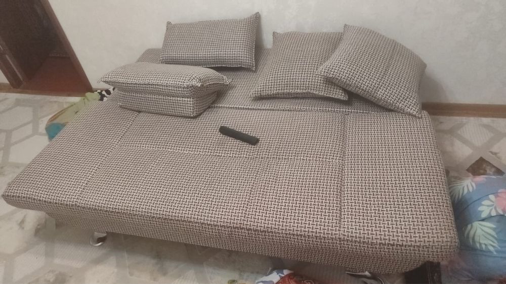 Продам раскладной диван