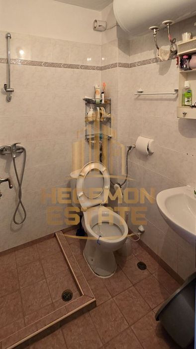 Продава се Двустаен апартамент в Варна, Гръцка махала - 51 кв.м за 3628 €/кв.м - Снимка #6