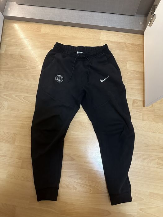 nike psg tech fleece