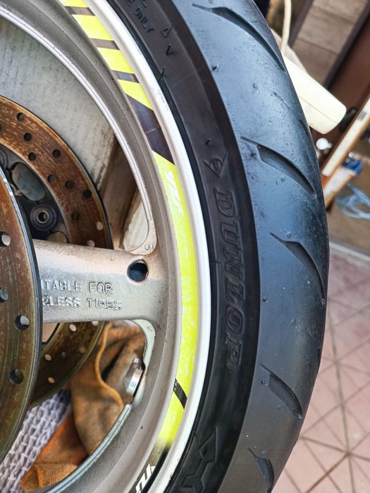 Dunlop Sportmax GPR 300