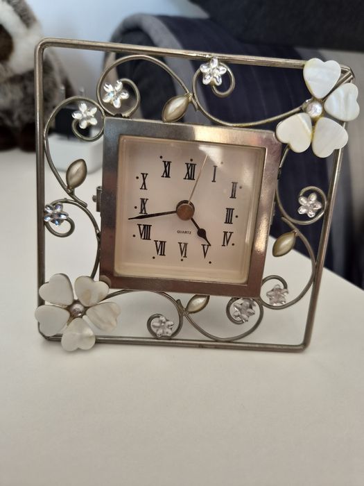 Ceas decorativ birou Avon vintage – flori sidef / proiect DIY