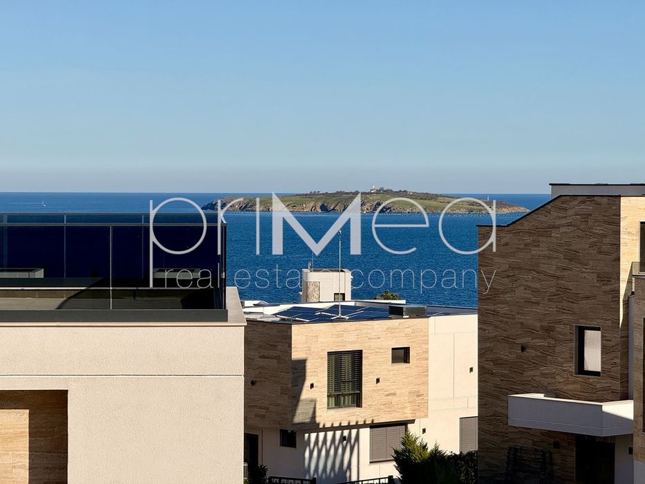 Продава се Двустаен апартамент в Черноморец - 74 кв.м за 813 €/кв.м - Снимка #1