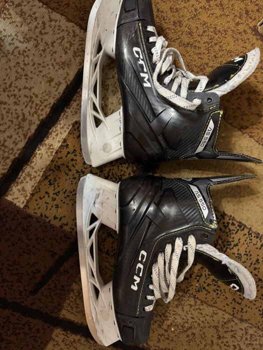 коньки хоккейные