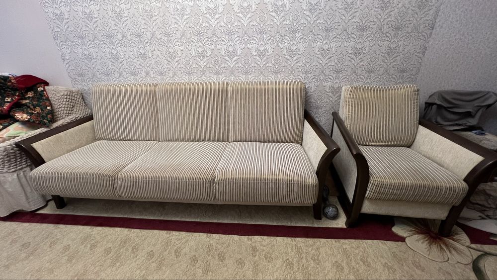 Мягкий уголок для гостинной