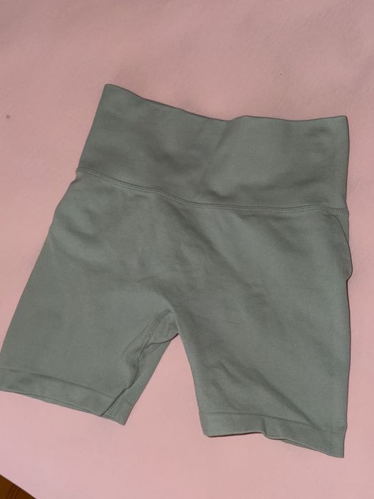 Кожена пола Bershka Shein Zara