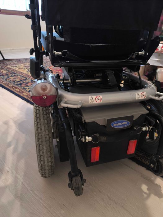 Акумулаторен инвалиден стол Invacare Bora