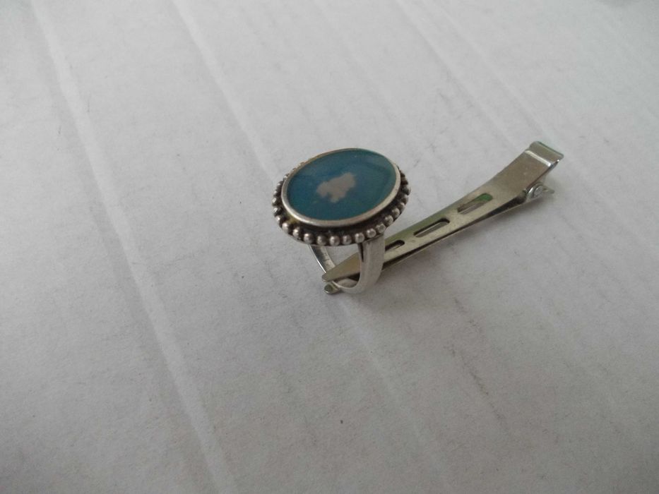 Inel vechi din argint cu piatra vopsita