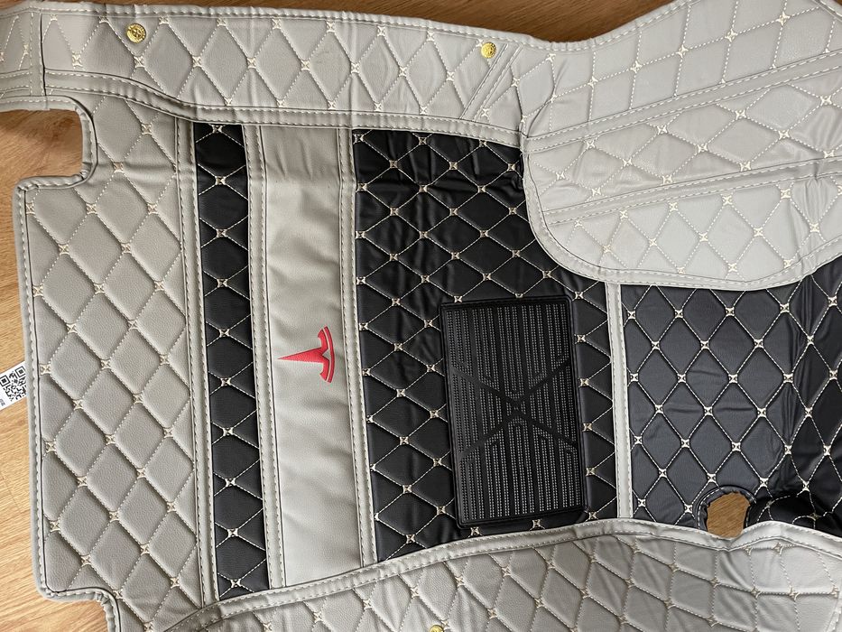 Tapiterie covoare Tesla Model S 2016