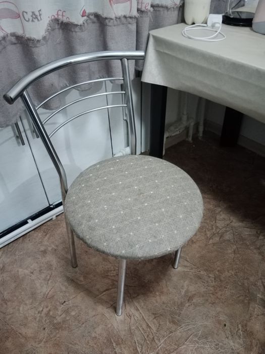 Стол 2 стулья 22000