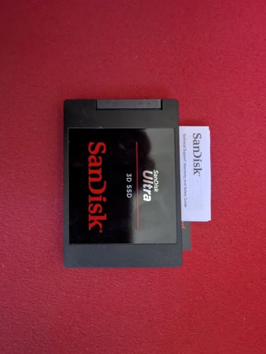 НОВ | SSD диск 4TB SanDisk Ultra 3D | 2,5" SATA III 6Gb/s | 2,5 инча 7mm формат