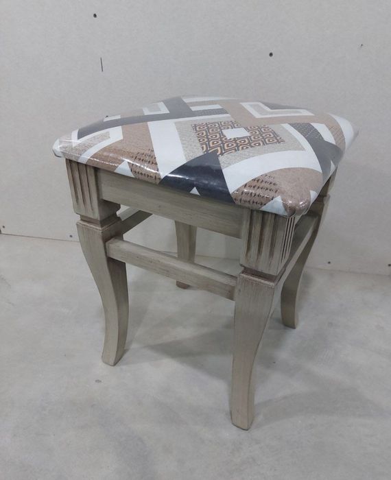 стол и табуретки для кухни по низким ценам