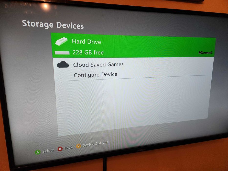 Xbox 360 S (Slim) 250GB - Complet functional