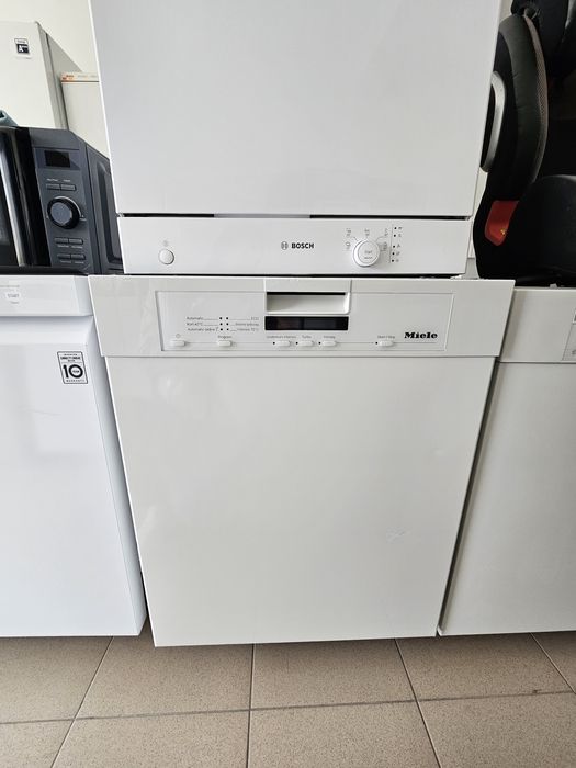 Съдомиялна за частично вграждане Míele