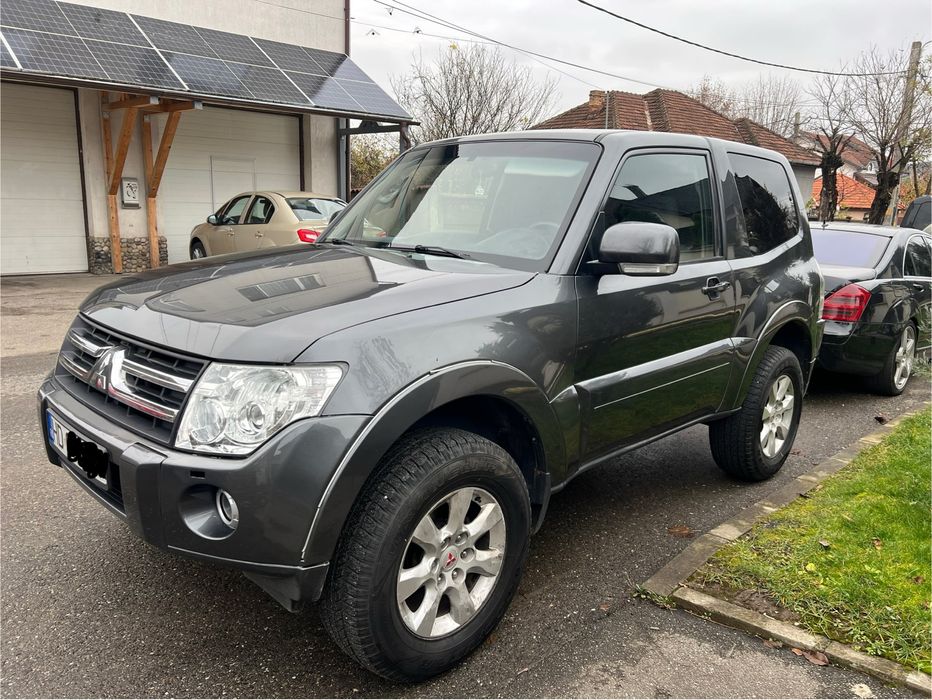 Mitshubishi Pajero 3.2,  2011 euro 5 , Autoturizm .