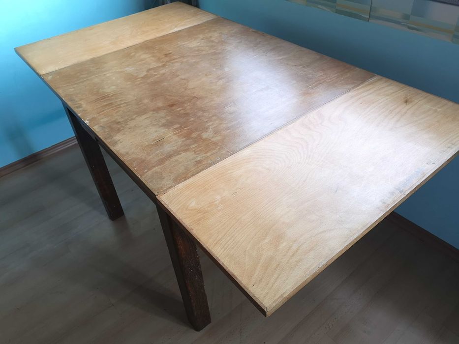 Маса Голяма Стабилна Соц Стил от едно време