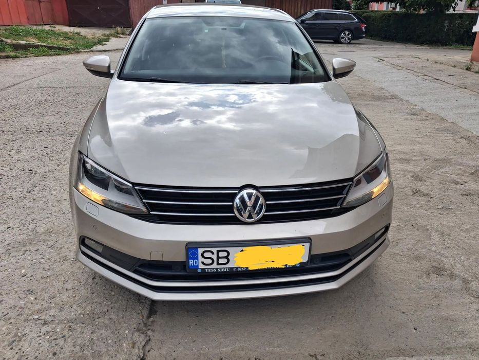 Volkswagen Jetta Primul proprietar, piese originale pe masina.