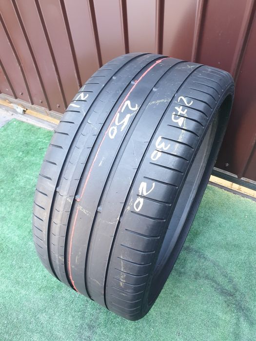 275.30.20 Pirelli
