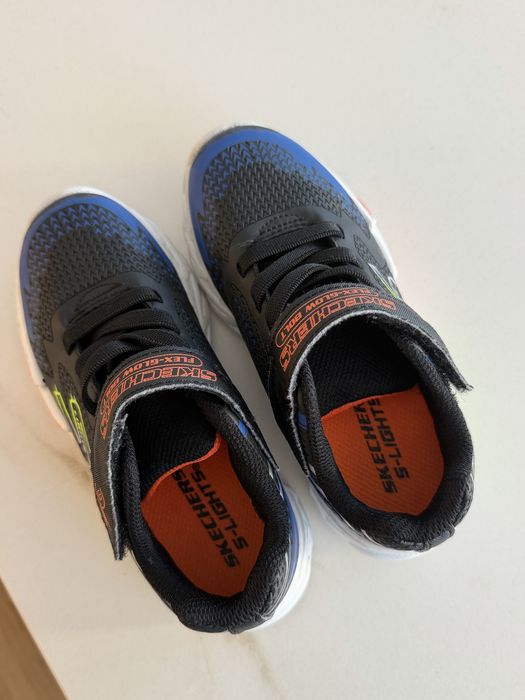 Светещи маратонки Sketchers