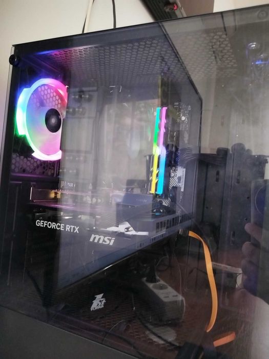 AMD Ryzen 7 5700X pana la 4.6 Ghz, 32 GB ram DDR4-3600 MH-VIDEO GEFORCE RTX 5060 SHADOW 2X 8 GB NOU