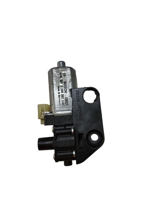 Motoras Trapa Dreapta Bmw 7 V F01, F02, F03, F04 2008 - 2015 9178670