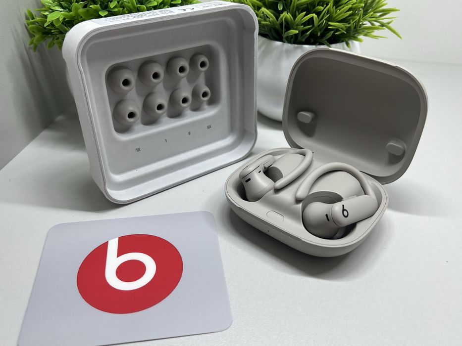 Powerbeats pro 2 новые Срочно!