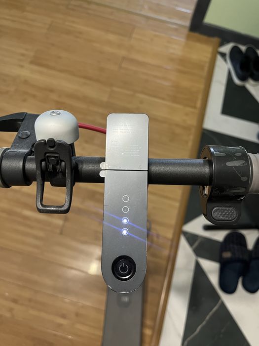 Продаю электросамокат