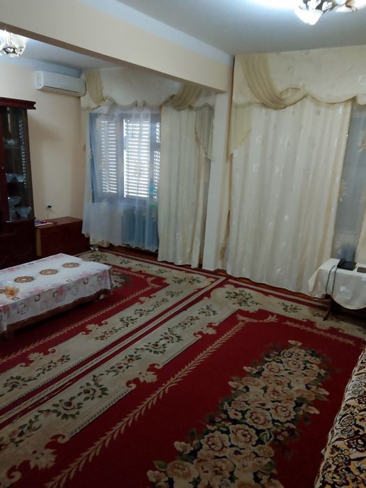 4 xonalik uy sotiladi