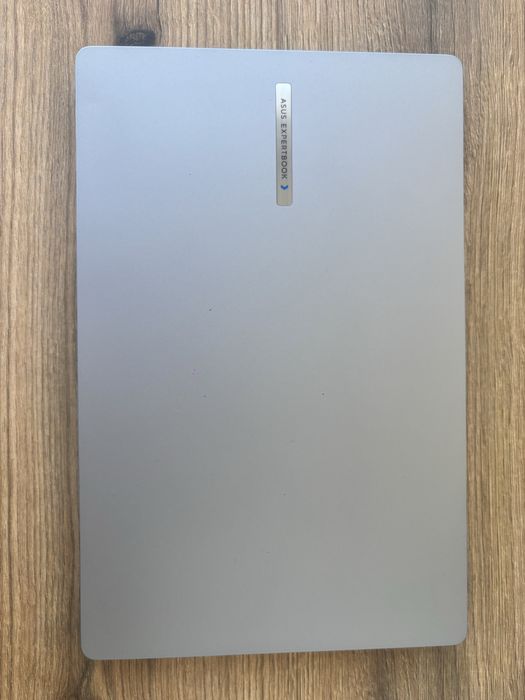 Laptop ASUS ExpertBook P1 P1503CVA schimb cu Playstation 5