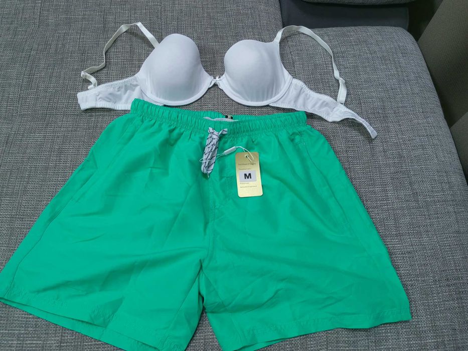 Къси панталонки М размер