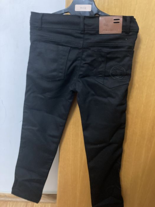 Pantaloni baieti , varsta 9 ani