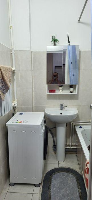 Продам 2 х ком квартиру  в 10 микроройоне