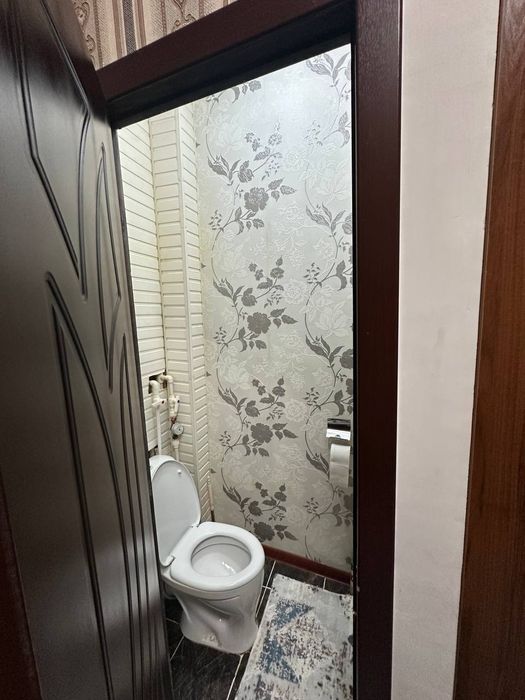 Срочно продаётся 2 комнатная квартира сделано3, рядом все удобства ест