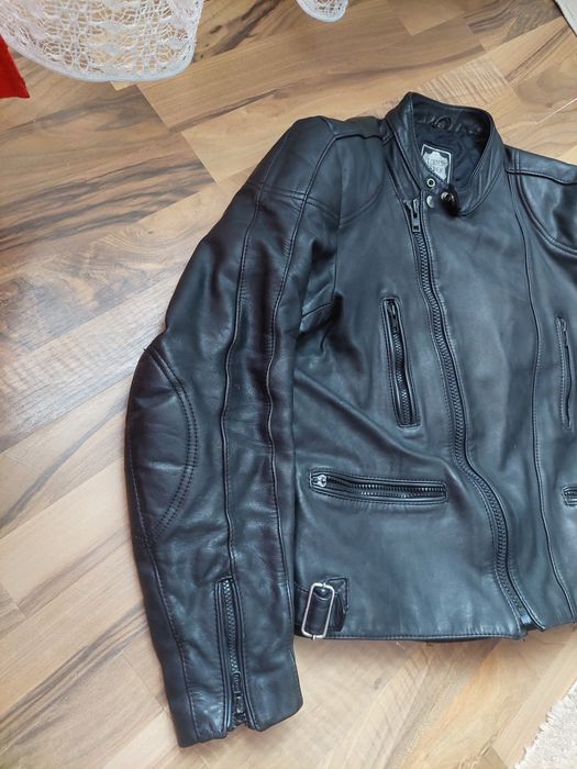 Geaca de barbat,din piele naturala,model vintage