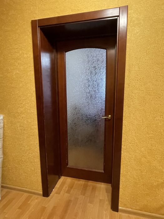 Продам двери б/у