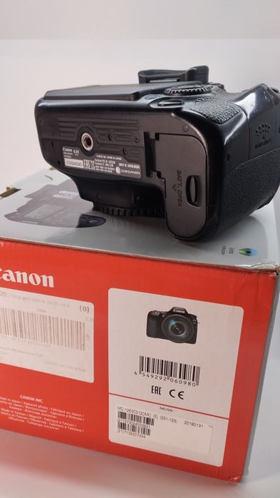 Canon EOS 80D Kit, yaxshi holatda