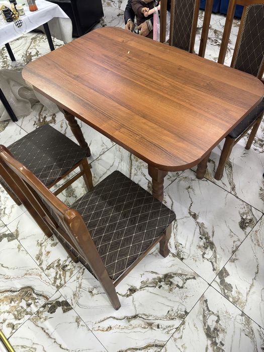 Продам стол стулья