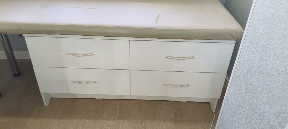 Продается кушетка