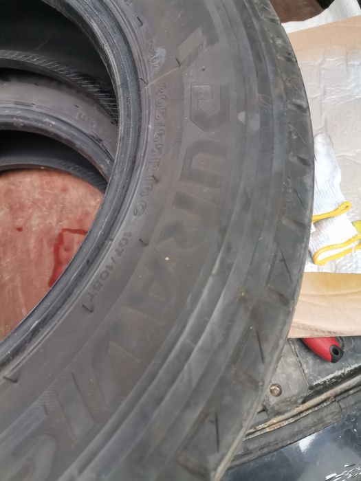 Bridgestone Duravis r660 16С Бусова гума Гумите са като нови