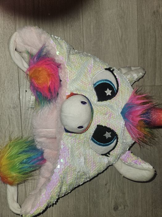 Vand caciula groasa Unicorn cu paiete