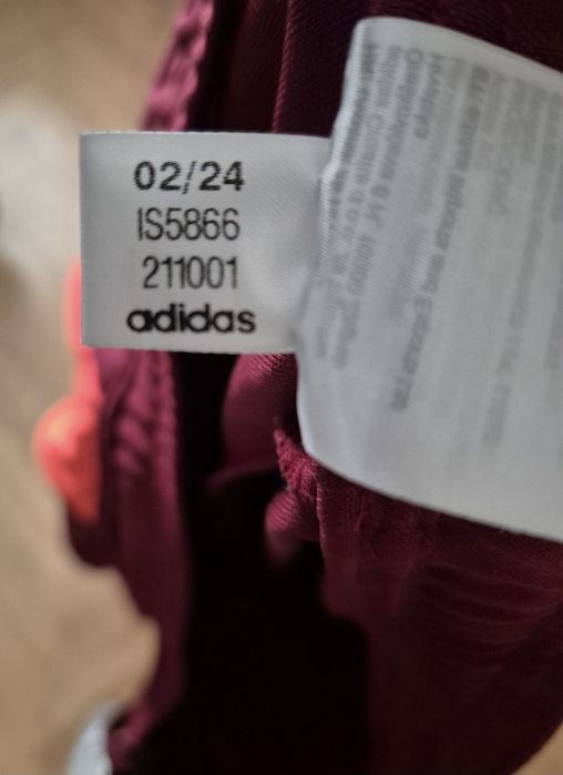 РАЗПРОДАЖБА! Оригинално футболно долнище / анцуг Adidas Roma /Размер L