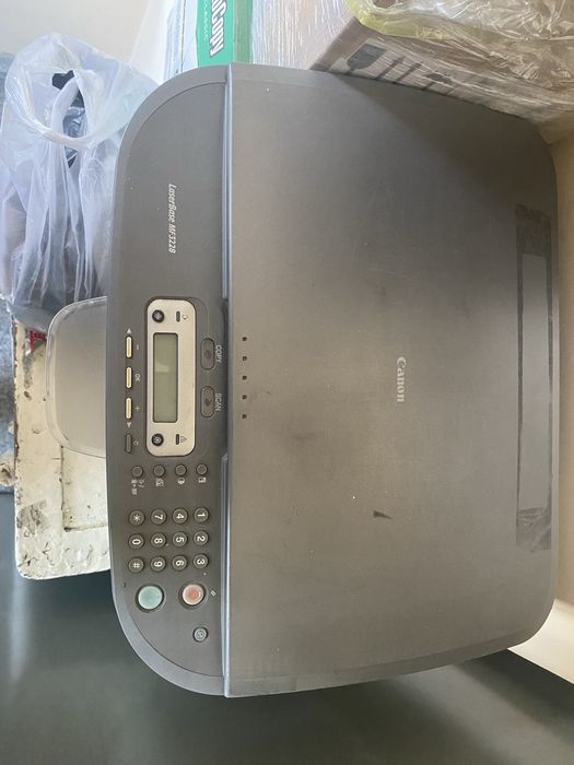Продам принтер Canon на запчасти