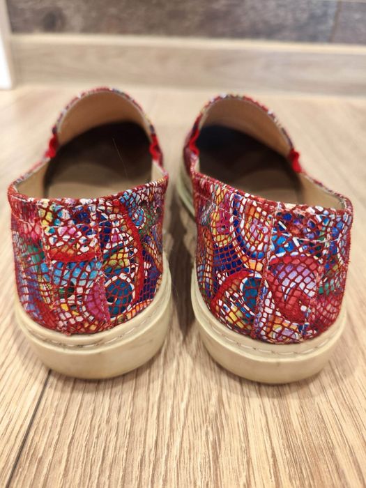 Мокасини от естествена кожа