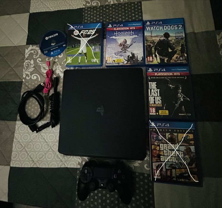 Vând playstation 4 slim 4k 1TB schimb ps5 care