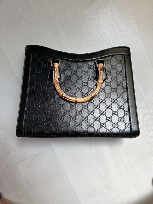Чанта по модел на Gucci