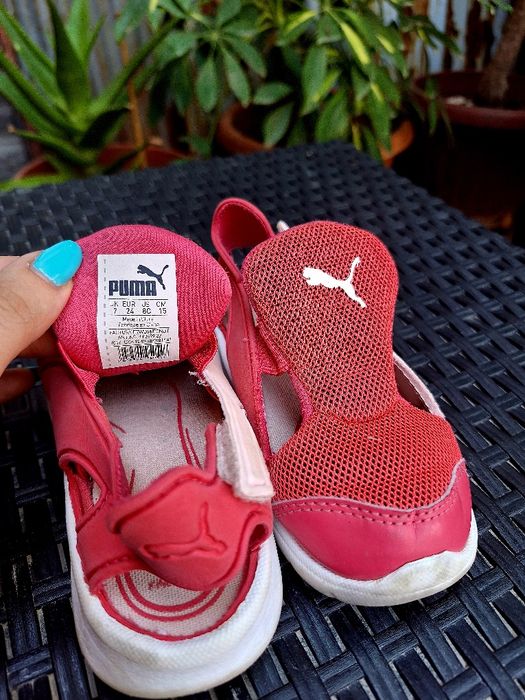 Vand adidasi fetite 3-4 ani