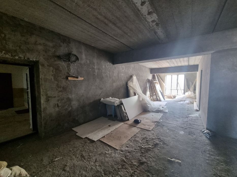 Kvartira sotiladi Sebzor novastroyka Rivera makro oldida 131.4 kvadrat