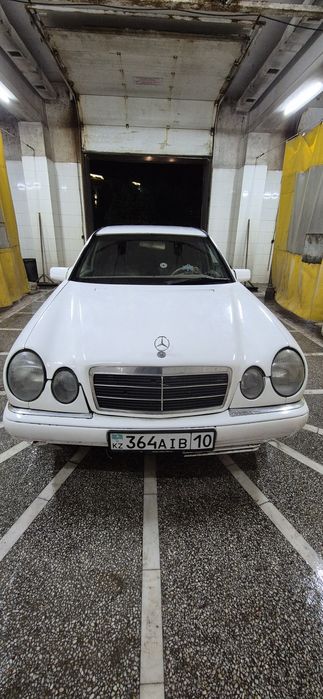 Mersedes 1998 г.в. W210, газ бензин, E280 на базе лимузин